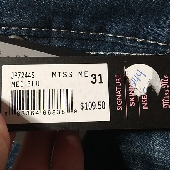RARE! NWT Miss Me Signature Skinny Sequined Decorated Jeans Sz.31/30 - Picture 5 of 16